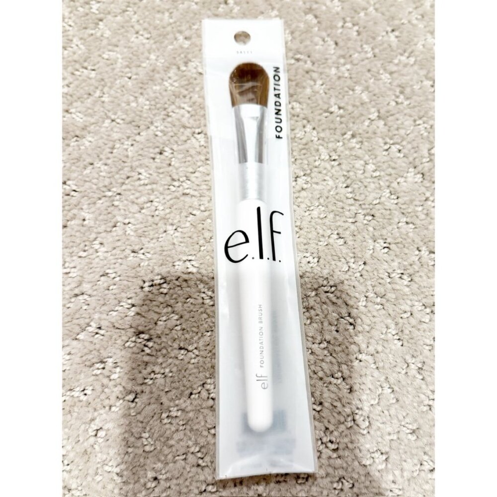 e.l.f. Foundation Brush NEW & EXTRA NEW POWDER BRUSH